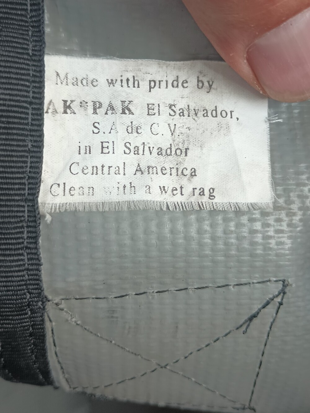 Vintage Yak Pak Messenger Bag - Heavy Duty Water-resistant - Picture 3 of 16